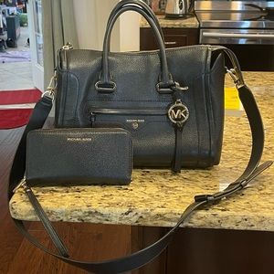Michael Kors Satchel and wristlet in Black with Gold Hardware